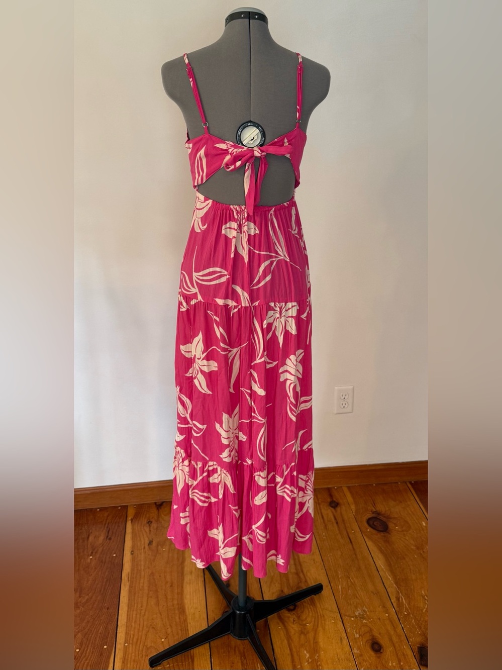 Women’s Pink Floral Maxi Dress - Sleeveless V-Neck - Picture 6 of 7